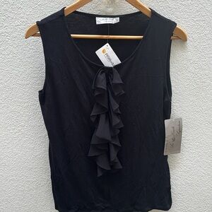 Leo & Nicole signature | Elegant Black Sleeveless Top with Ruffle Detail